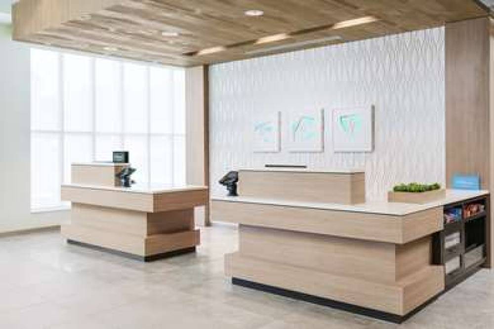 HGI APOPKA CITY CENTER 5