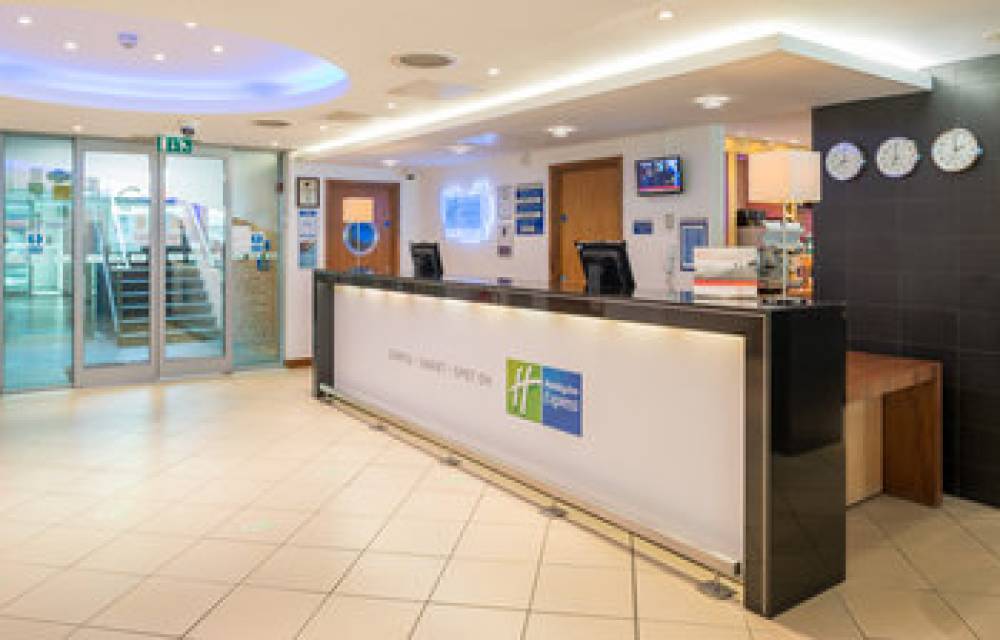 HI EXP LONDON - SWISS COTTAGE 8