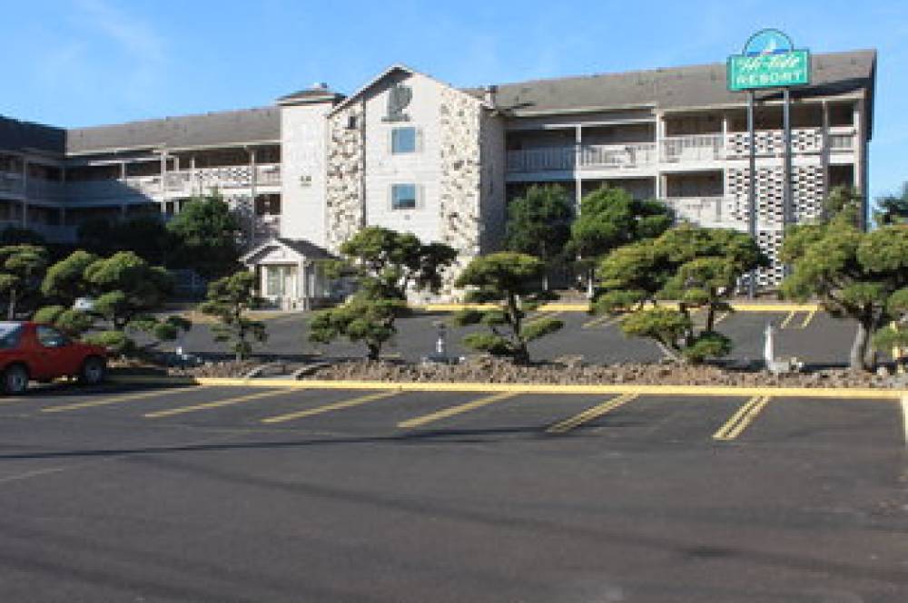 Hi-Tide Oceanfront Inn 1