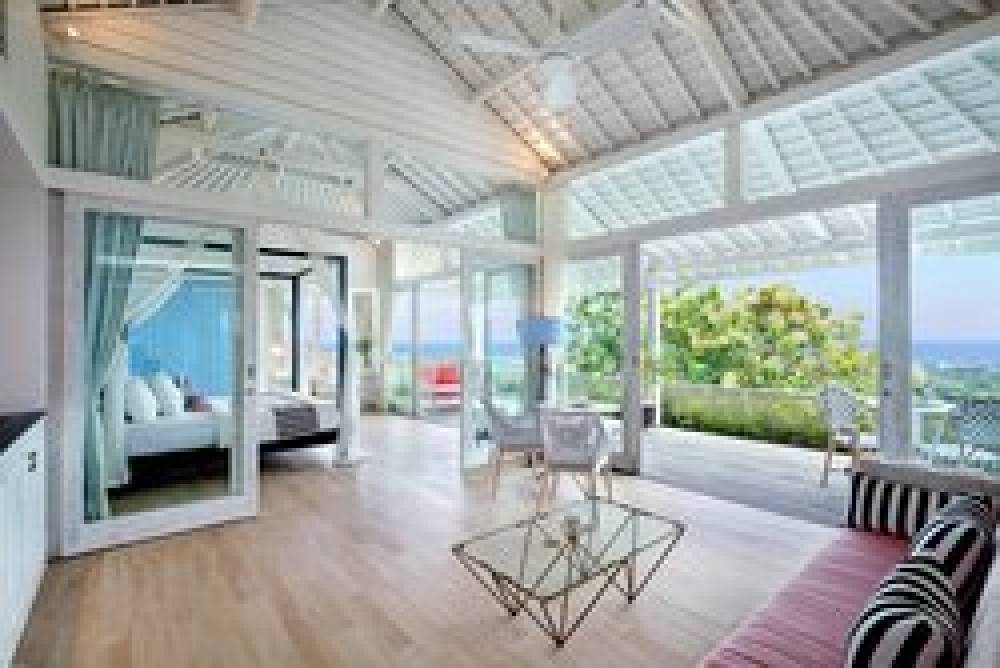 HIDDEN HILLS VILLAS 5