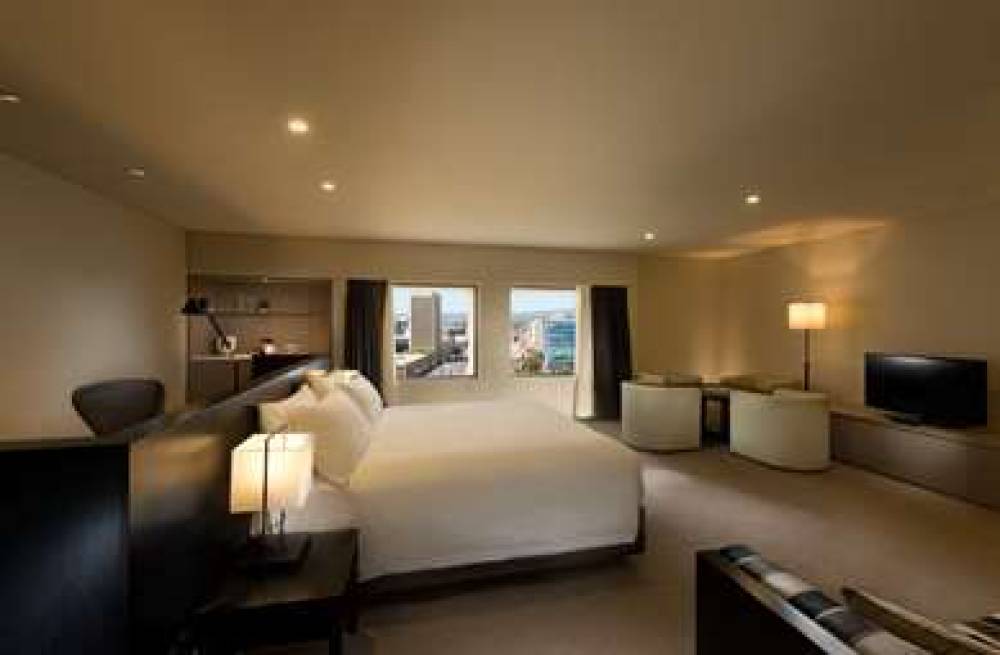HILTON ADELAIDE 10
