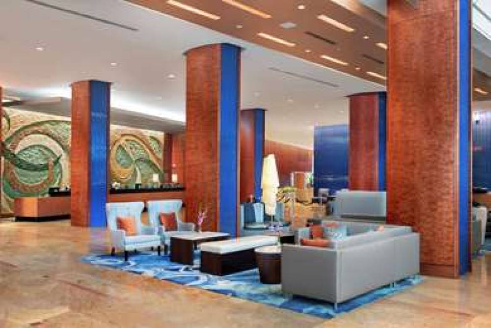 Hilton Baltimore Inner Harbor 10