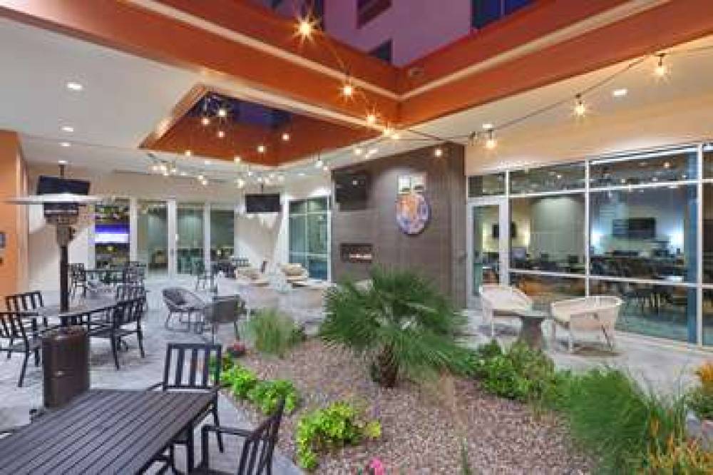 Hilton Garden Chandler Downtown