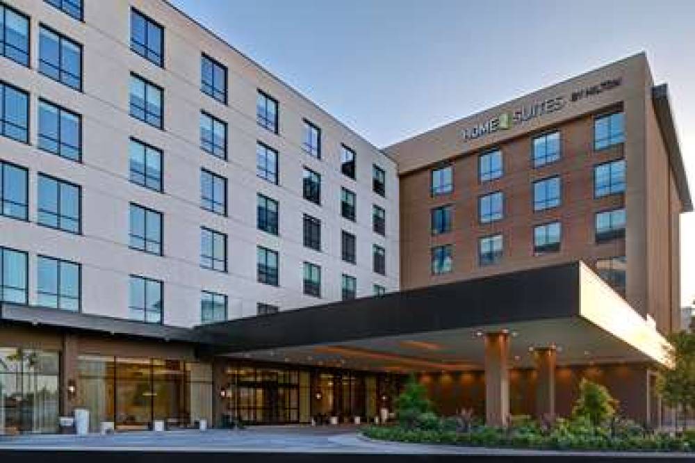 HILTON GARDEN INN ANAHEIM RESORT 3