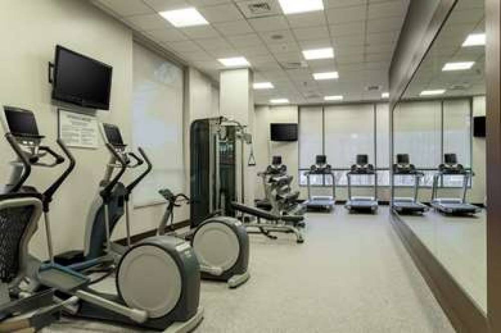 Hilton Garden Inn Arlington Shirlington 9