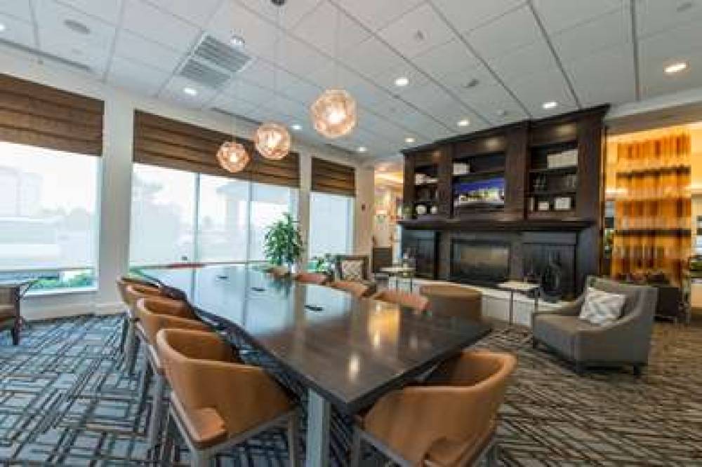 Hilton Garden Inn Atlanta Airport North, GA 10