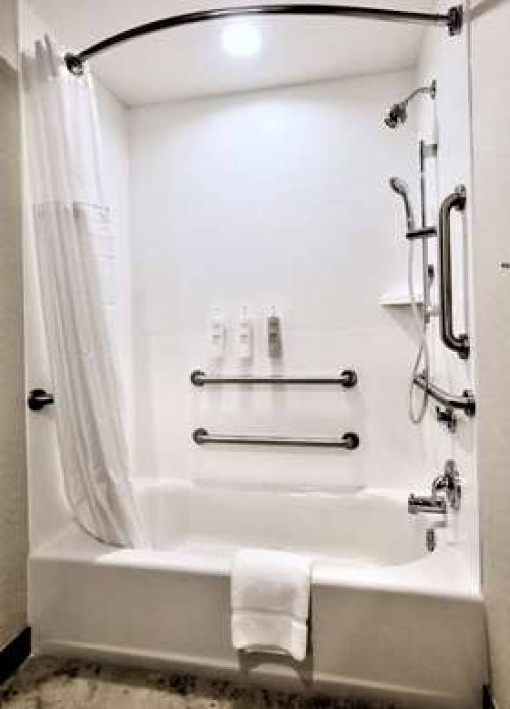 HILTON GARDEN INN BEL AIR 6