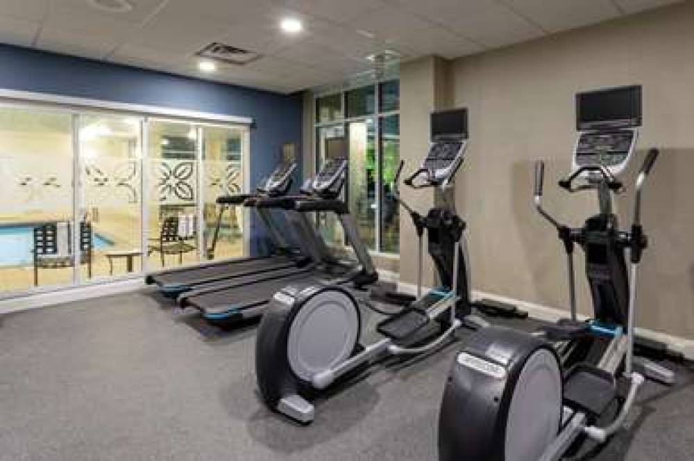 Hilton Garden Inn Bloomington 8