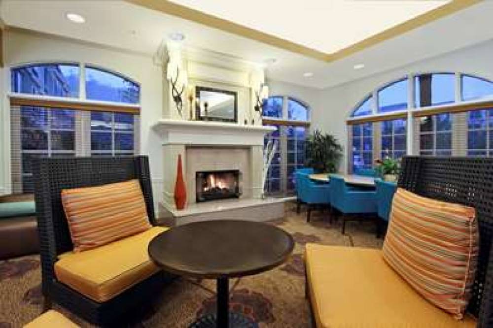 Hilton Garden Inn Calabasas 6