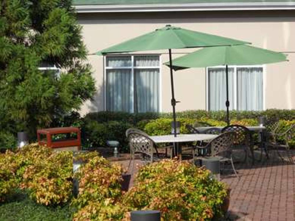 Hilton Garden Inn Chesapeake Greenbrier 2