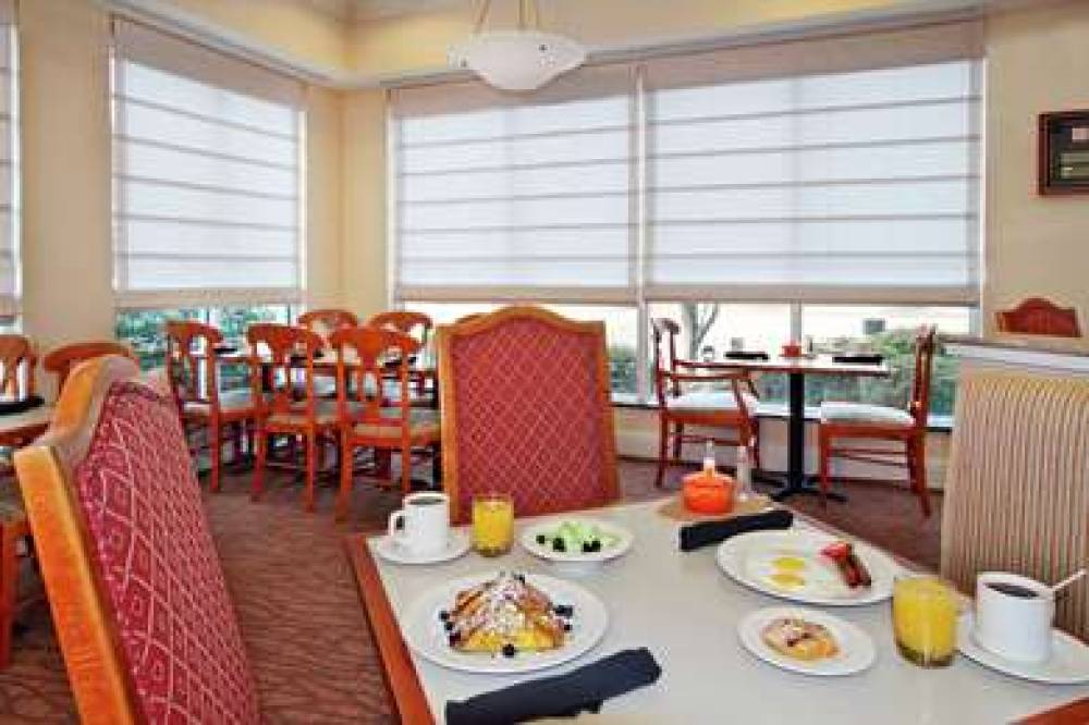 Hilton Garden Inn Chesapeake Greenbrier 10