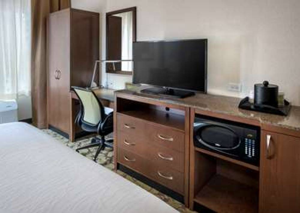 HILTON GARDEN INN CHICAGO DOWNTOWN 2