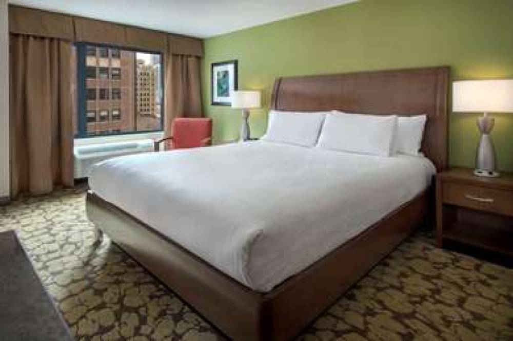 HILTON GARDEN INN CHICAGO DOWNTOWN 8