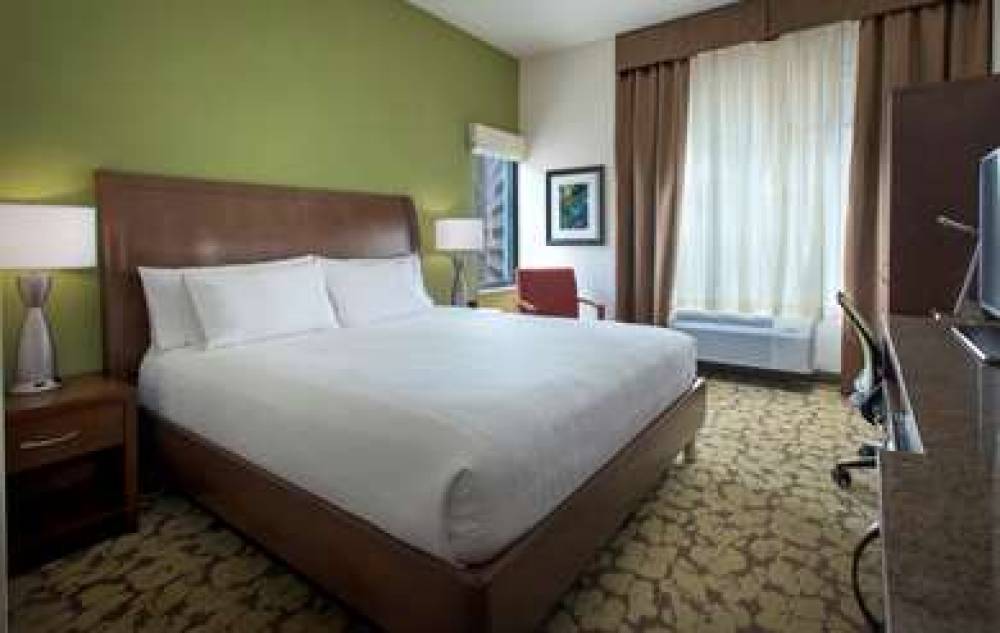 HILTON GARDEN INN CHICAGO DOWNTOWN 9