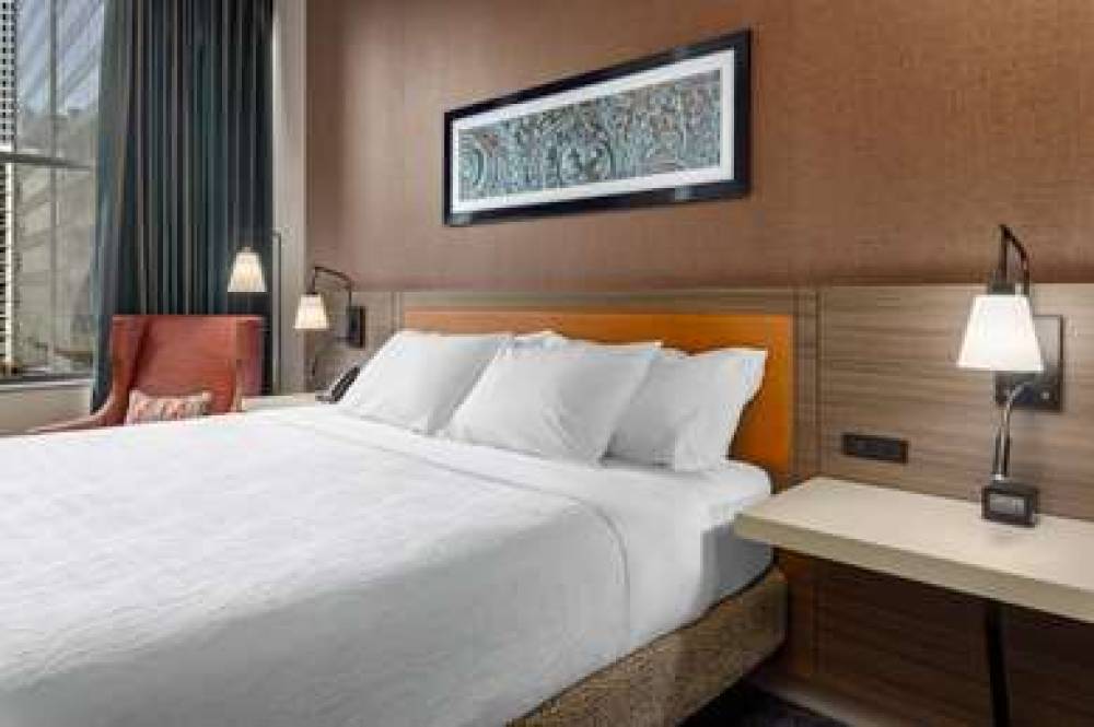 HILTON GARDEN INN CHICAGO LOOP 9