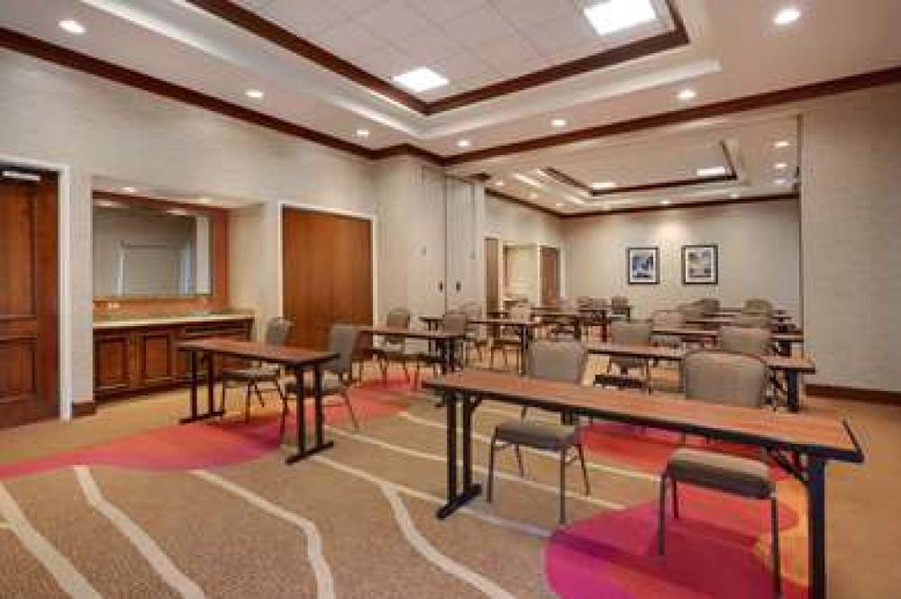 Hilton Garden Inn Chicago/Midway Airport 9