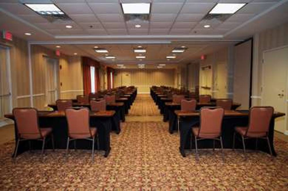Hilton Garden Inn Chicago/Oakbrook Terrace 9
