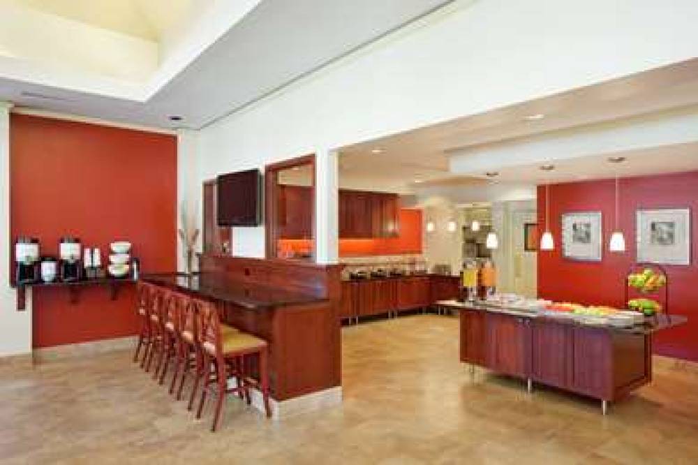Hilton Garden Inn Chicago/Oakbrook Terrace 7
