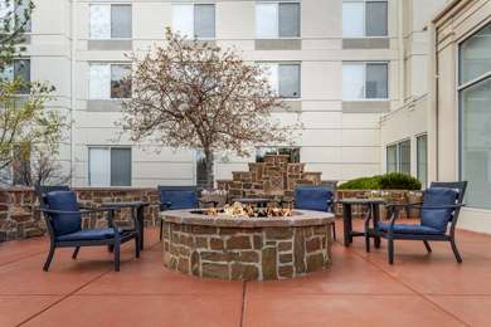 Hilton Garden Inn Denver Airport 3