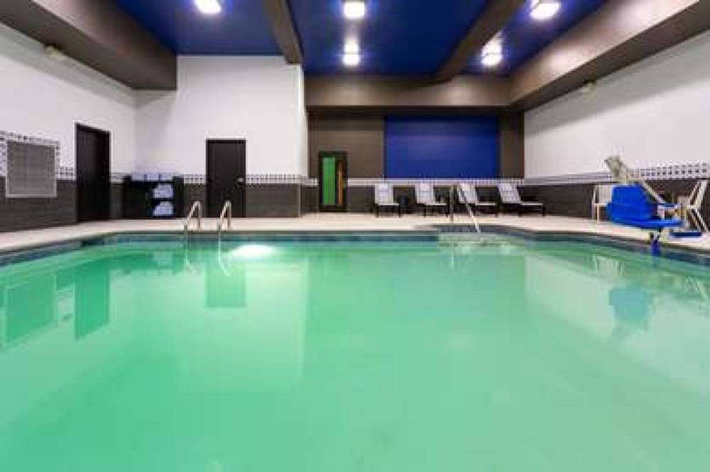 HILTON GARDEN INN HAYS 7