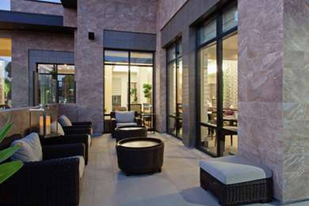 Hilton Garden Inn Irvine/ Orange County Airport 4