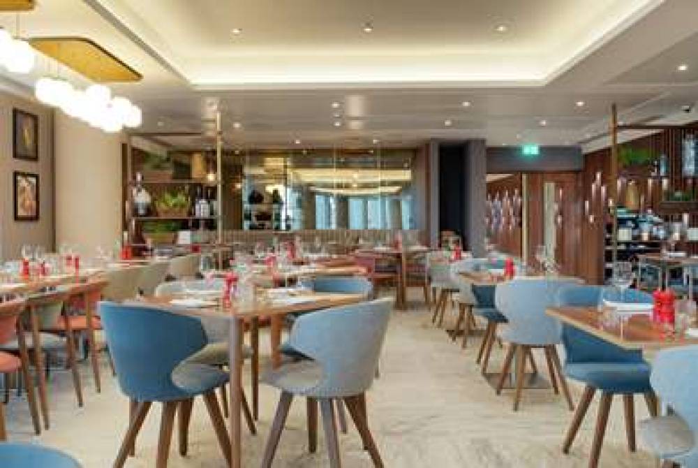 HILTON GARDEN INN LONDON HEATHROW 8