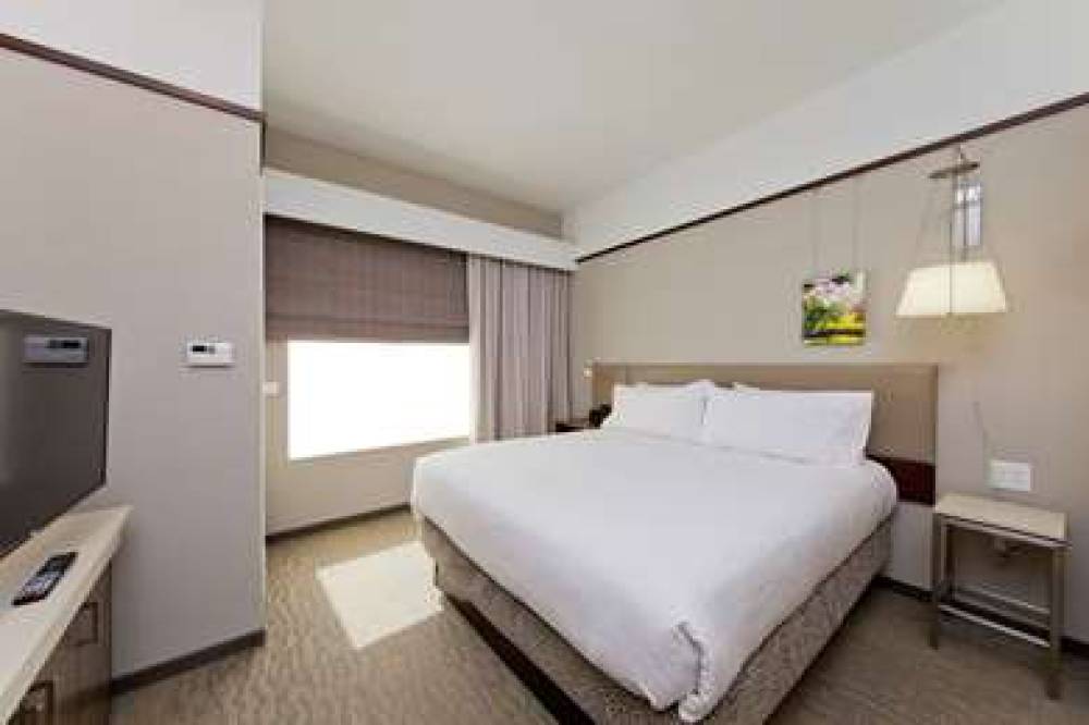 HILTON GARDEN INN MARTINSBURG 5