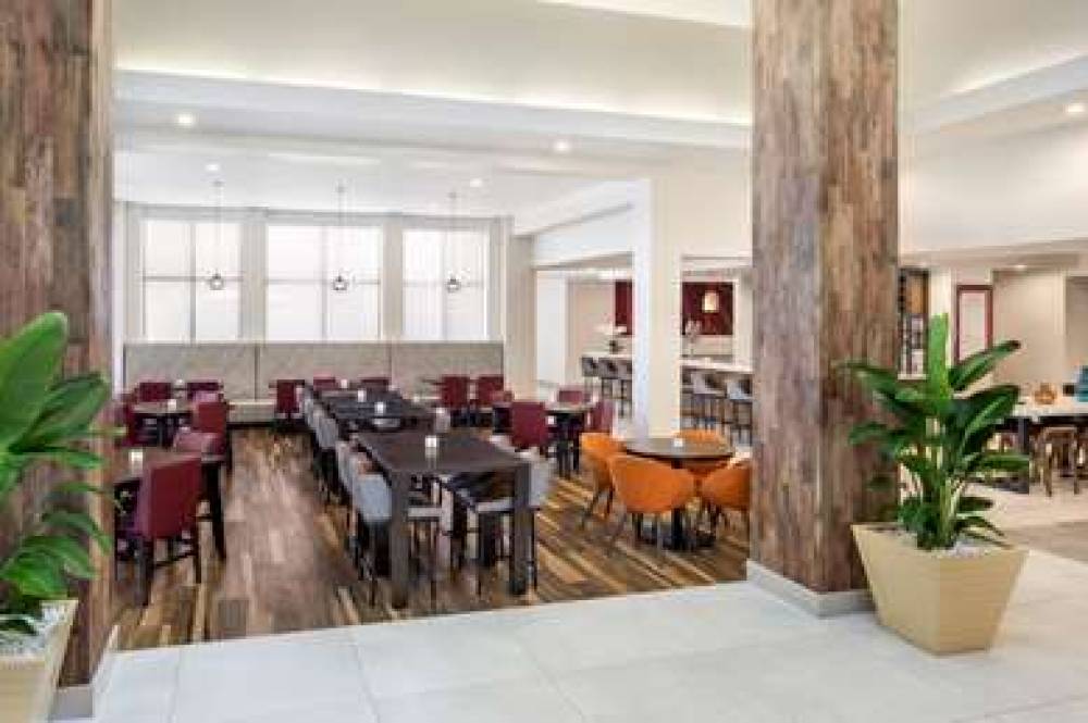 Hilton Garden Inn Miami Airport West 6