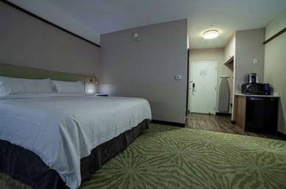 Hilton Garden Inn Montreal Airport 9