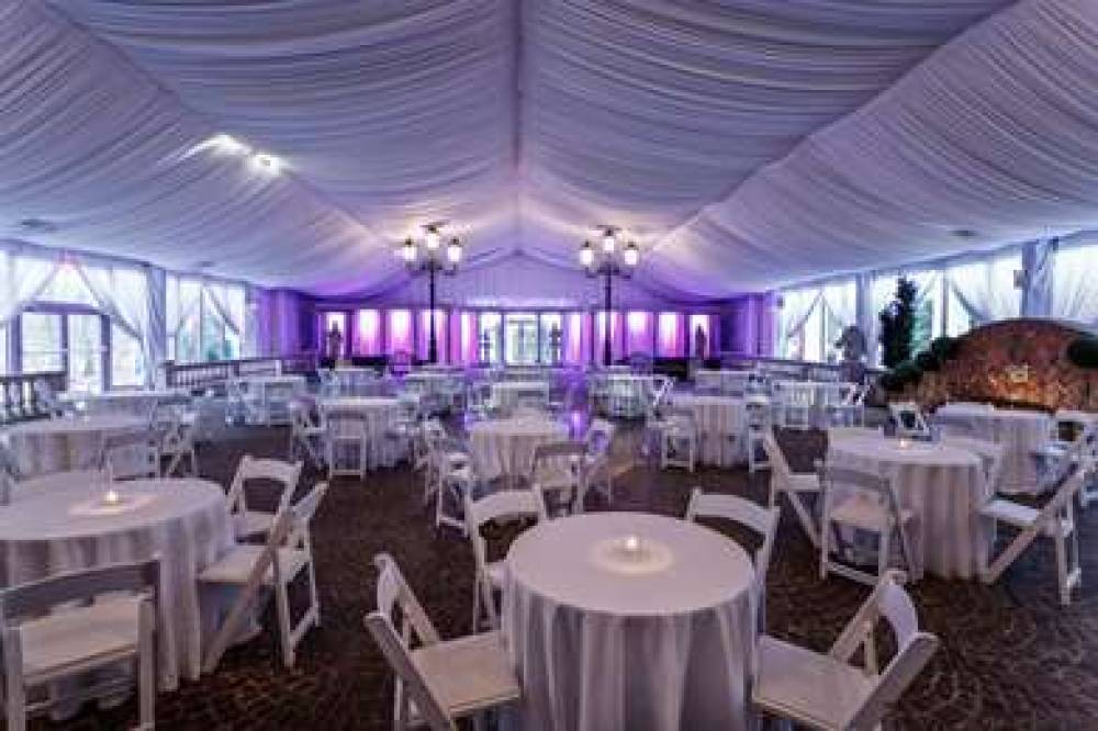 Hilton Garden Inn New York/Staten Island 9