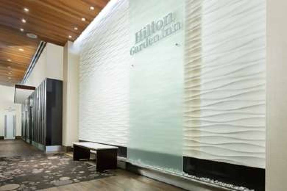 HILTON GARDEN INN NEW YORK/TIMES SQ 4
