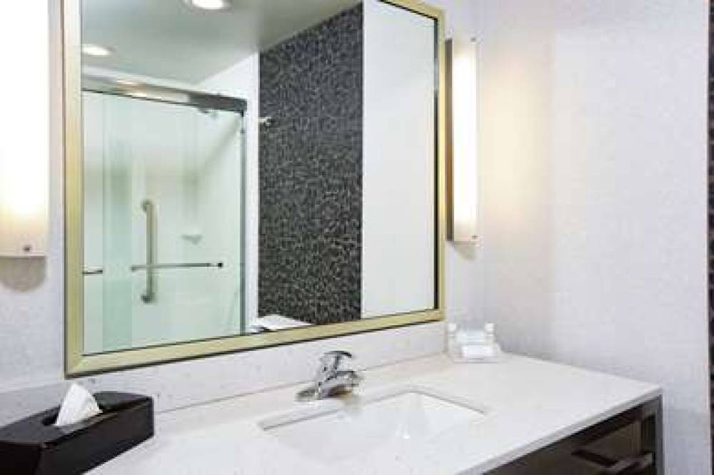 Hilton Garden Inn Olympia, WA 3