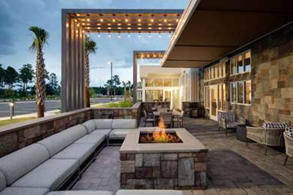 HILTON GARDEN INN PC AIRPORT 7