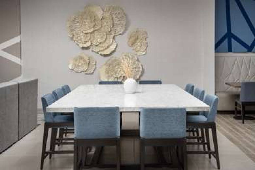 HILTON GARDEN INN PENSACOLA DT 8
