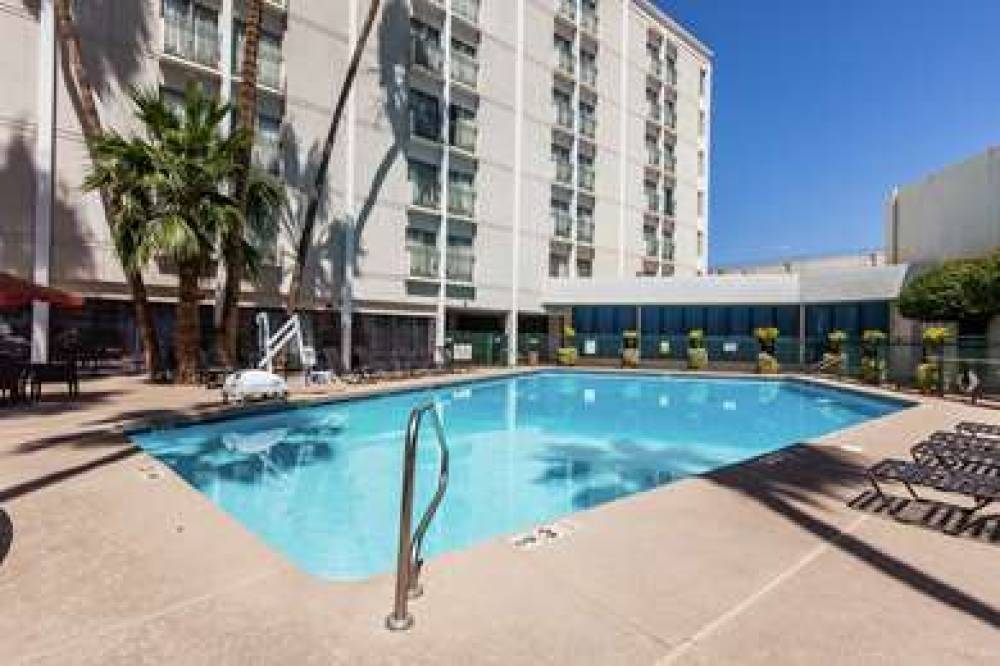 DOUBLETREE PHOENIX MIDTOWN 7