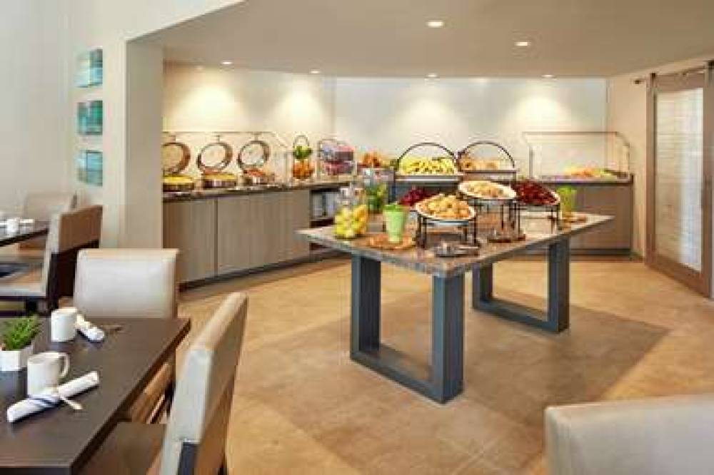 HILTON GARDEN INN SAN DIEGO MISSION 9