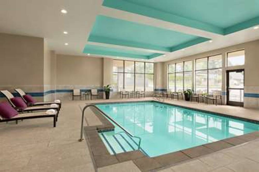 HILTON GARDEN INN SEATTLE AIRPORT 8