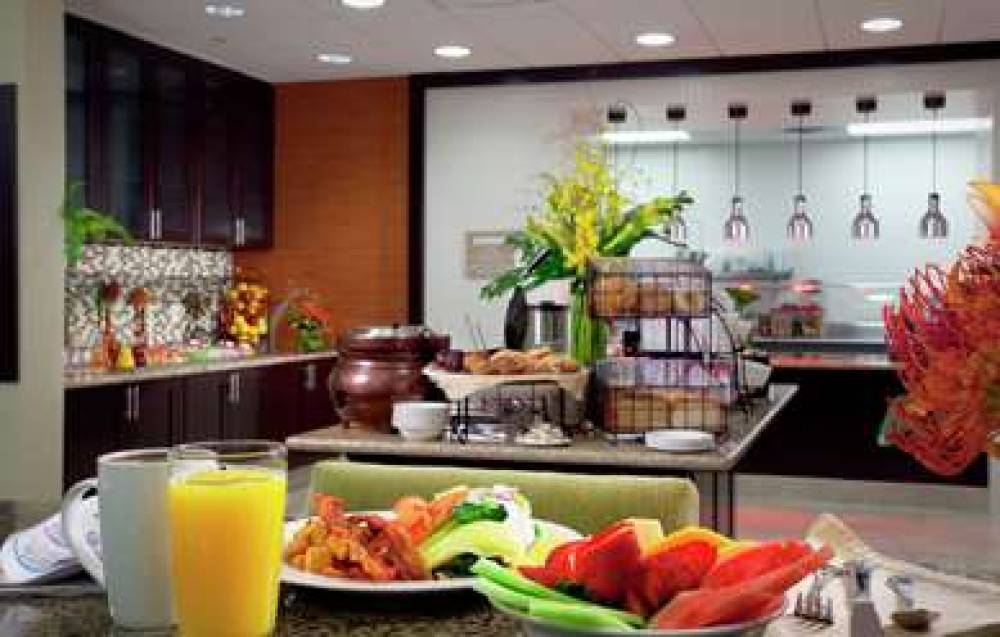 Hilton Garden Inn Seattle/Bothell, WA 7