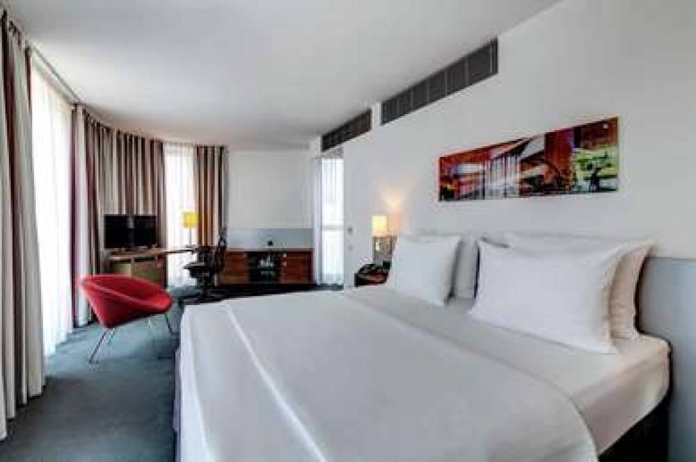 Hilton Garden Inn Stuttgart Neckarpark 10