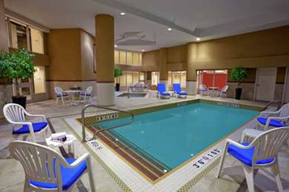 Hilton Garden Inn Toronto Airport 10