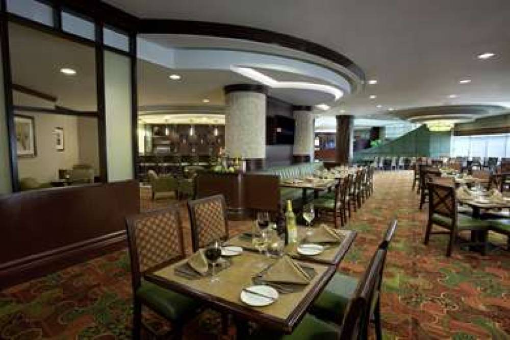 Hilton Garden Inn Toronto Airport 9
