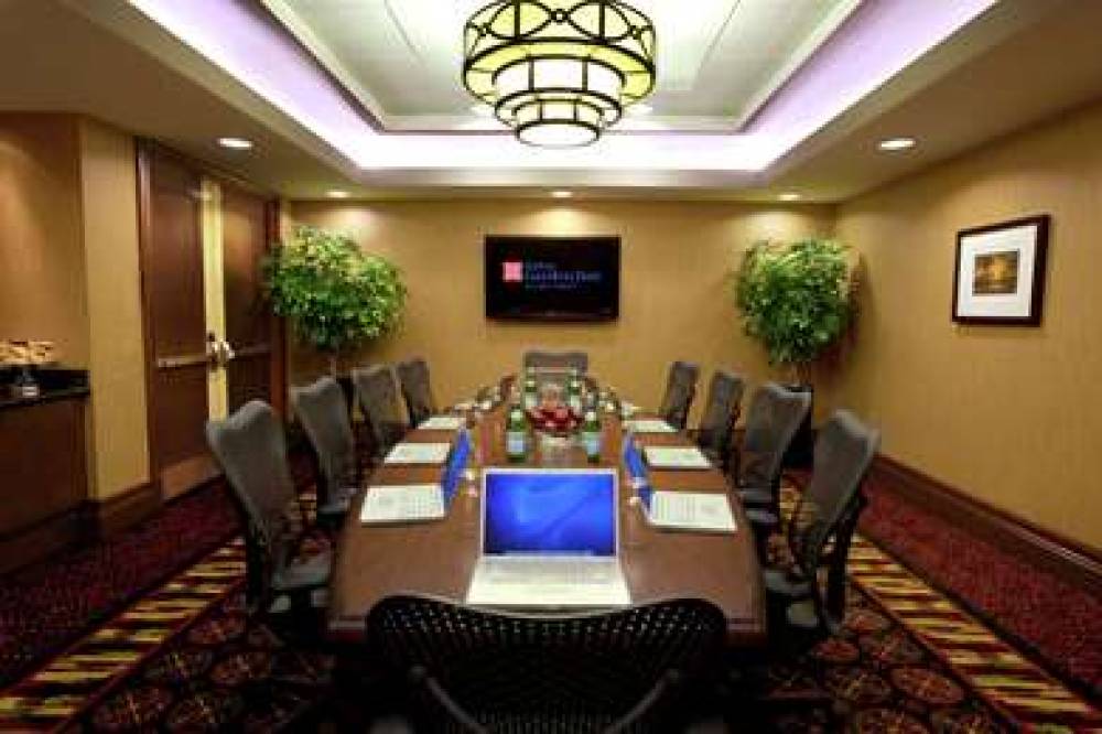 Hilton Garden Inn Toronto Airport 5