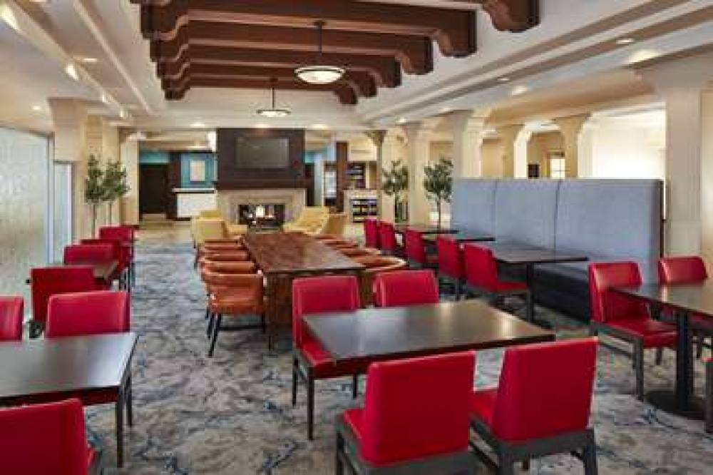 Hilton Garden Inn Valencia Six Flags 9