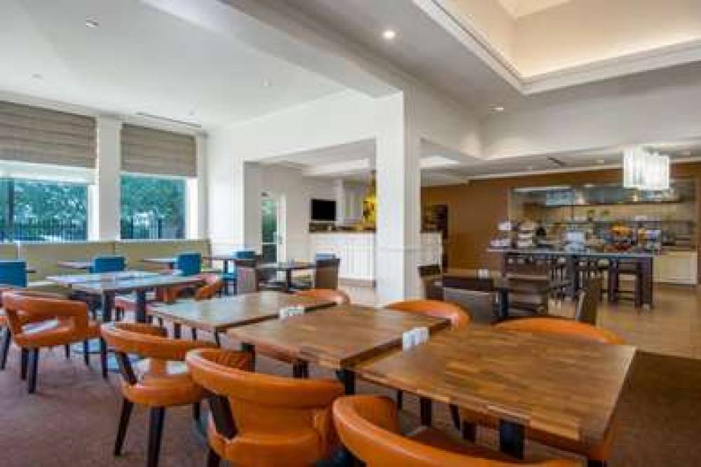Hilton Garden Inn Wichita 8