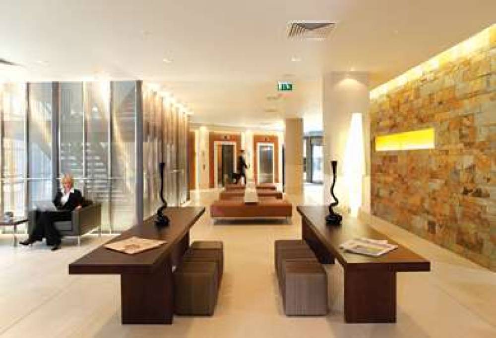HILTON LONDON CANARY WHARF 5