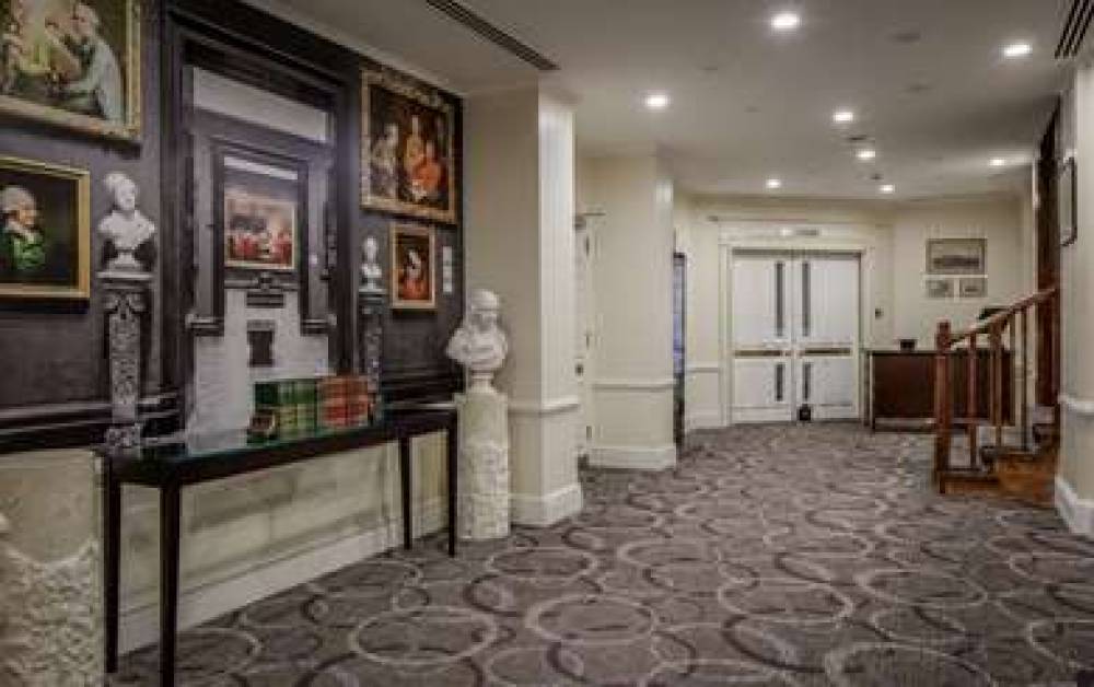 HILTON LONDON EUSTON 8
