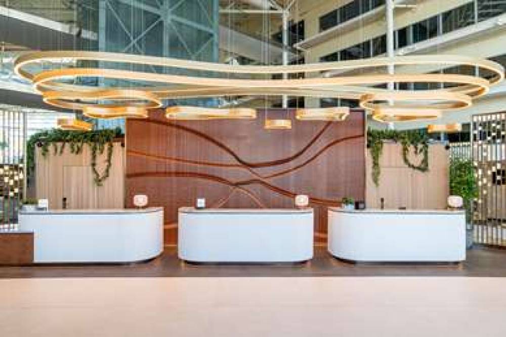Hilton London Heathrow Airport 4