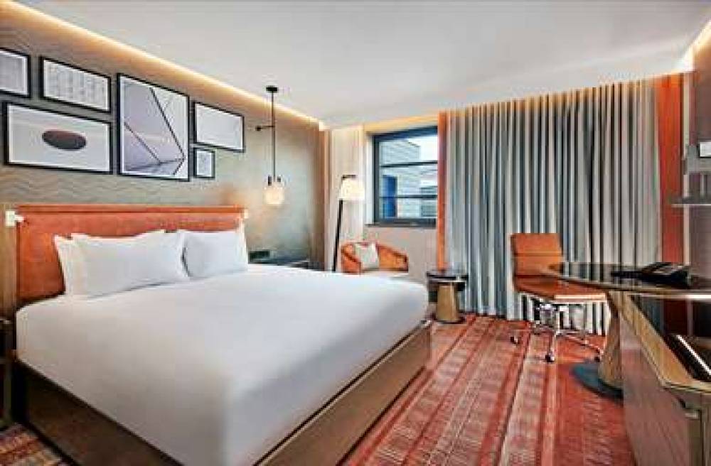 HILTON LONDON TOWER BRIDGE 1
