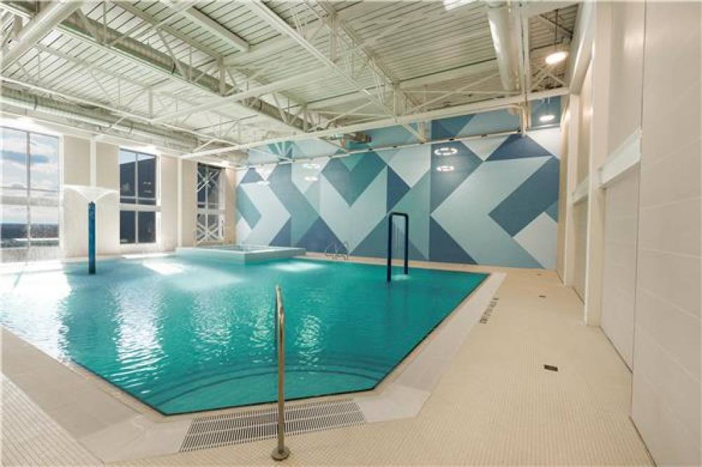 Hilton Niagara Falls/Fallsview Hotel &amp; Suites 6