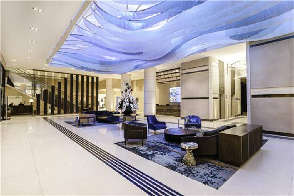 Hilton Niagara Falls/Fallsview Hotel &amp; Suites 4